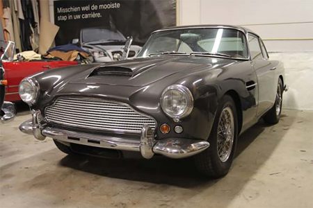 Aston Martin DB4